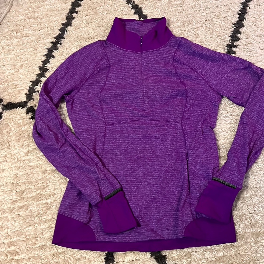 Lululemon half zip long sleeve pullover, size 10
